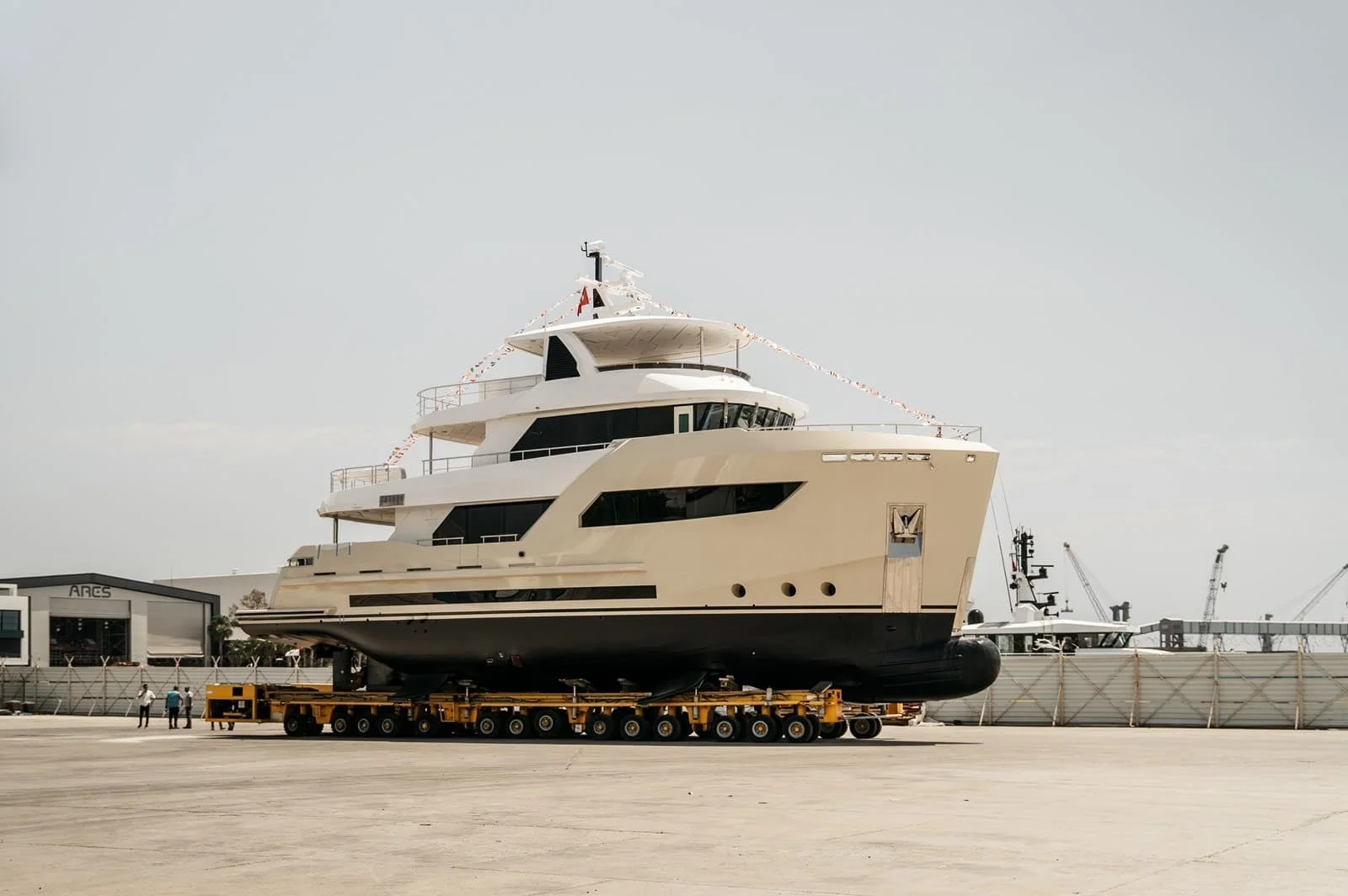 B80-014 (24 m Motor Yat)